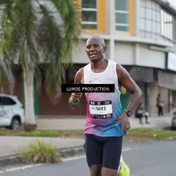 Runner Photo 7997340