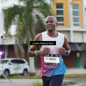 Runner Photo 7997345