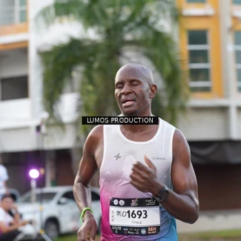 Runner Photo 7997349