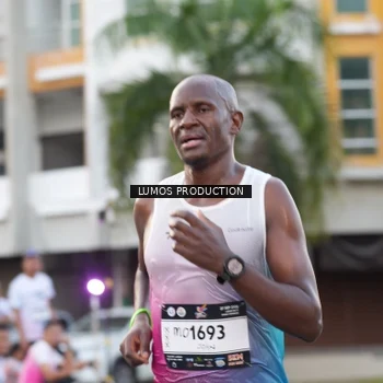Runner Photo 7997356
