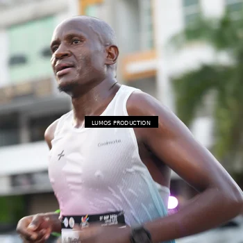 Runner Photo 7997359