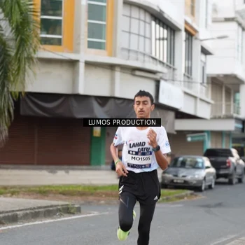 Runner Photo 7997382