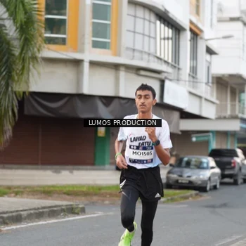 Runner Photo 7997389
