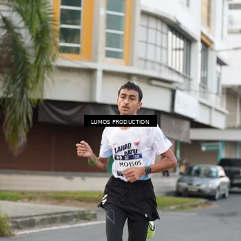 Runner Photo 7997395