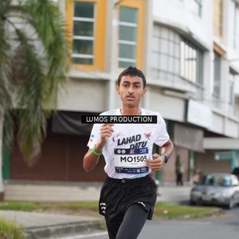 Runner Photo 7997397
