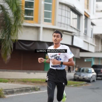 Runner Photo 7997401