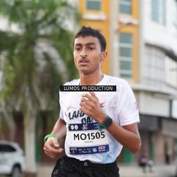 Runner Photo 7997414