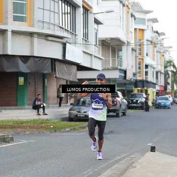 Runner Photo 7997428