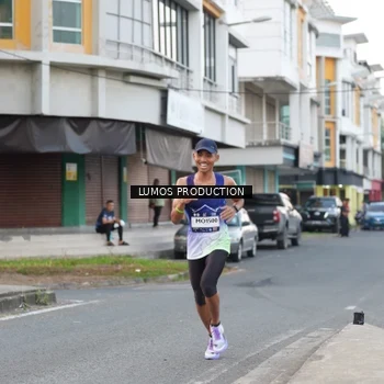 Runner Photo 7997435