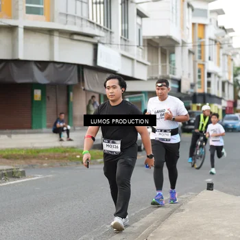 Runner Photo 7997511