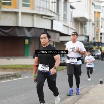 Runner Photo 7997513
