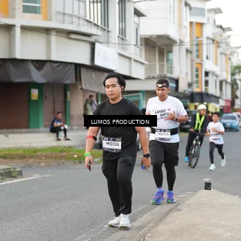 Runner Photo 7997514