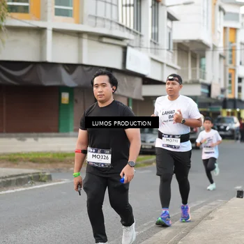 Runner Photo 7997517
