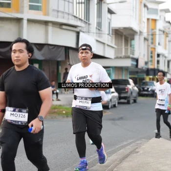 Runner Photo 7997525