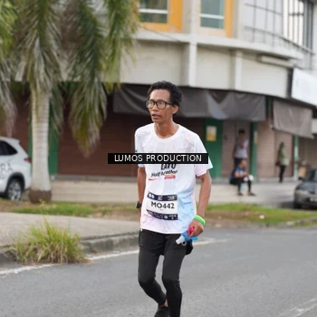 Runner Photo 7997535