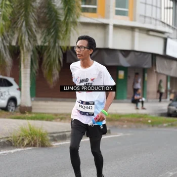 Runner Photo 7997543