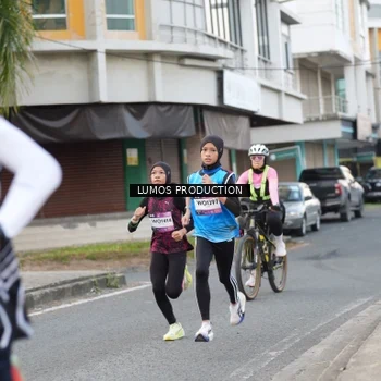 Runner Photo 7997554