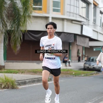 Runner Photo 7997573