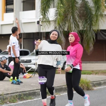 Runner Photo 7997592
