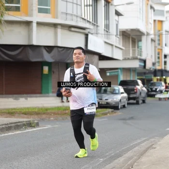 Runner Photo 7997608