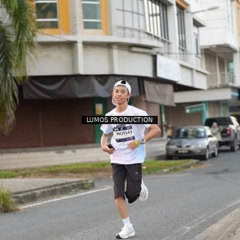 Runner Photo 7997912