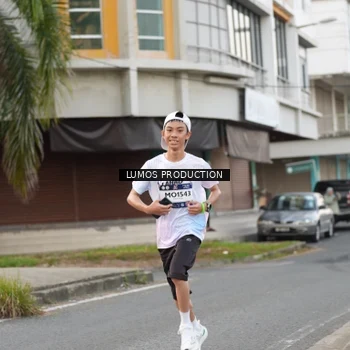 Runner Photo 7997923