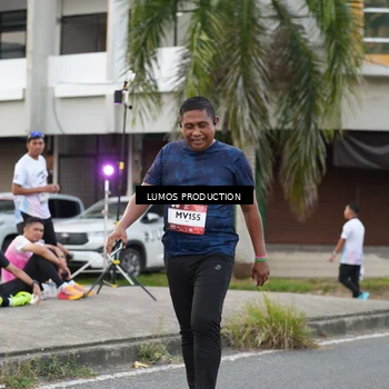 Runner Photo 7997935