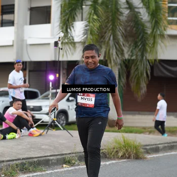 Runner Photo 7997936