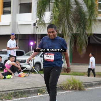 Runner Photo 7997938