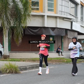 Runner Photo 7997944