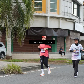 Runner Photo 7997946