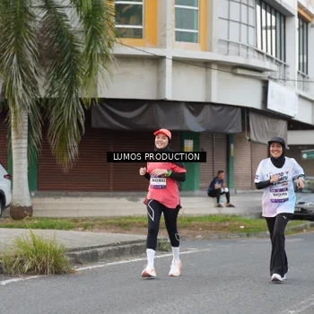 Runner Photo 7997949