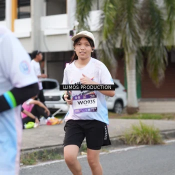 Runner Photo 7997991