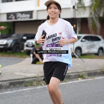 Runner Photo 7998001