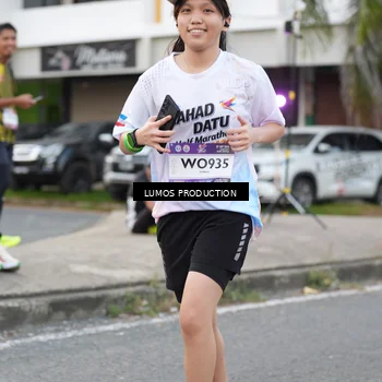 Runner Photo 7998004