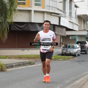 Runner Photo 7998007