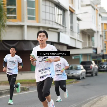Runner Photo 7998030
