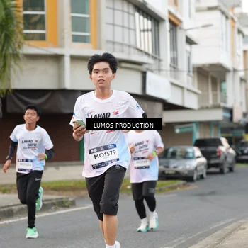 Runner Photo 7998032