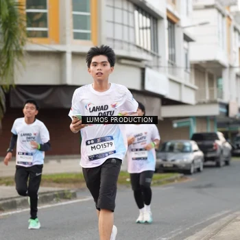 Runner Photo 7998033