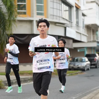 Runner Photo 7998035