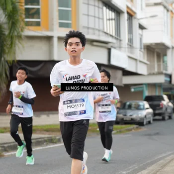 Runner Photo 7998038