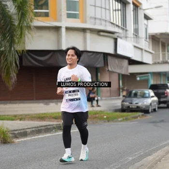 Runner Photo 7998041