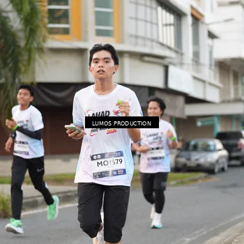 Runner Photo 7998044