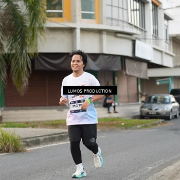 Runner Photo 7998049