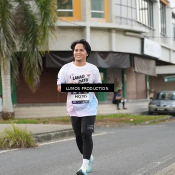 Runner Photo 7998053