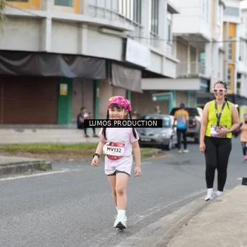 Runner Photo 7998067