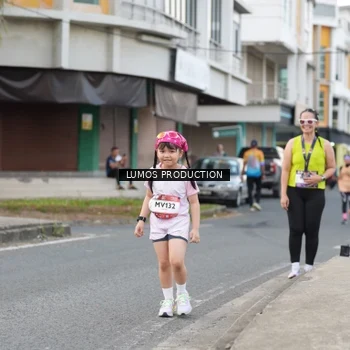 Runner Photo 7998070