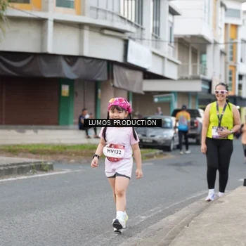 Runner Photo 7998072