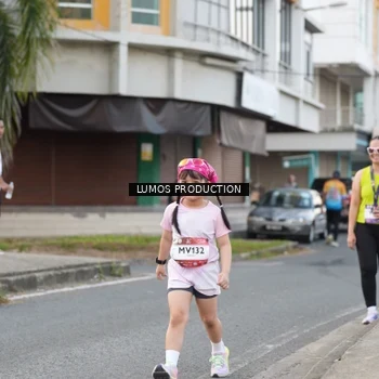 Runner Photo 7998073