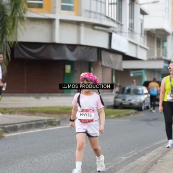 Runner Photo 7998074